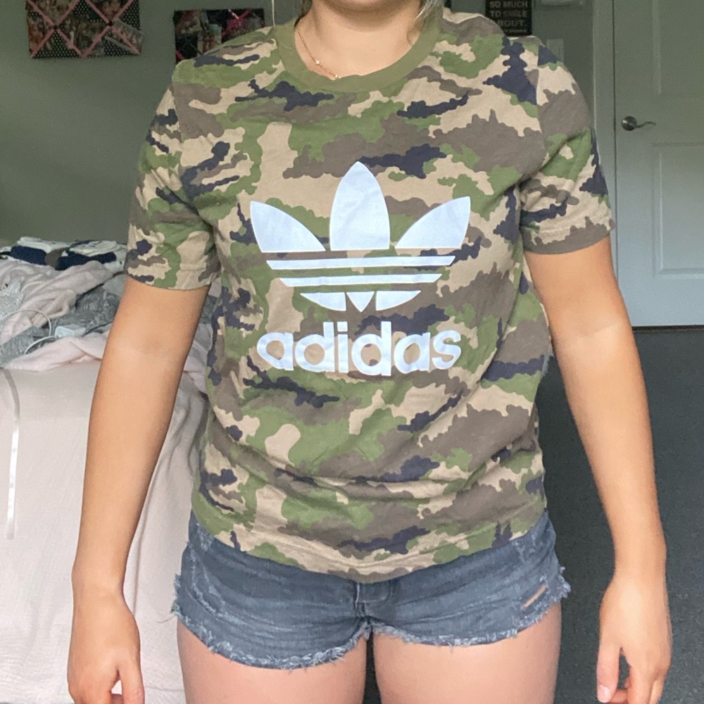 Adidas T-Shirt